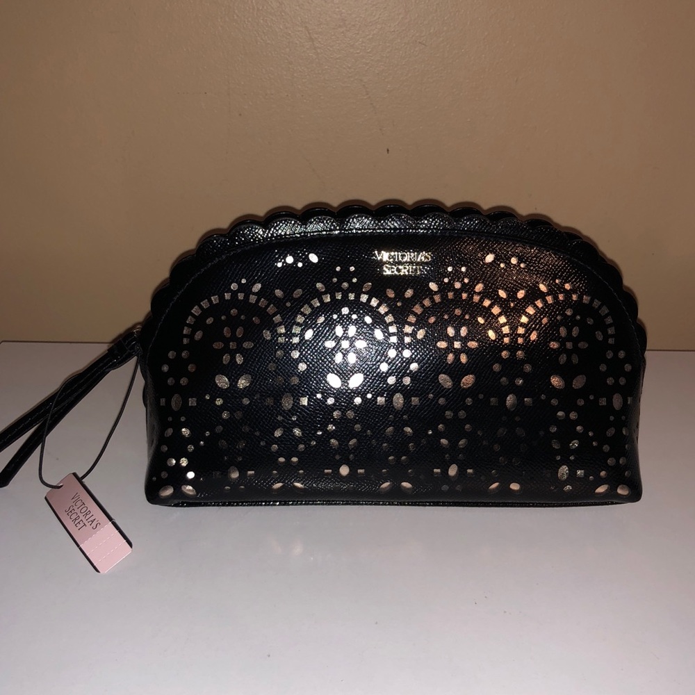 NWT💜Victoria’s Secret💜Black/ Gold Cosmetic Bag